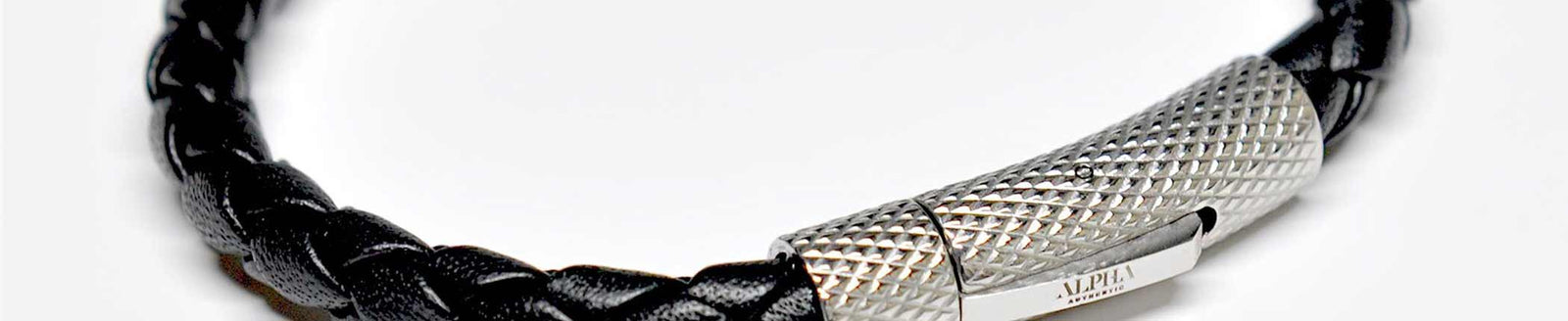 FAQ: Mens leather bracelet