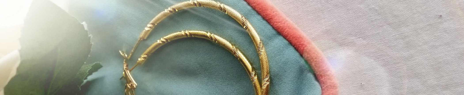 Gold Hoop Earrings: Pros and Cons