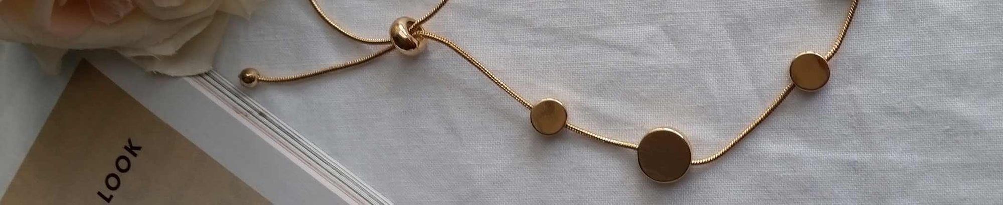 Gold necklace for women; 5 of the newest trends