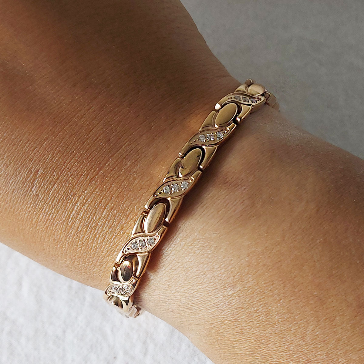 Jodi titanium magnetic bracelet