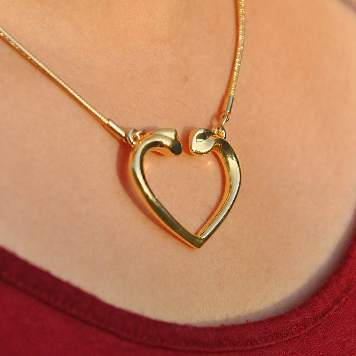 Alma Gold Heart Necklace