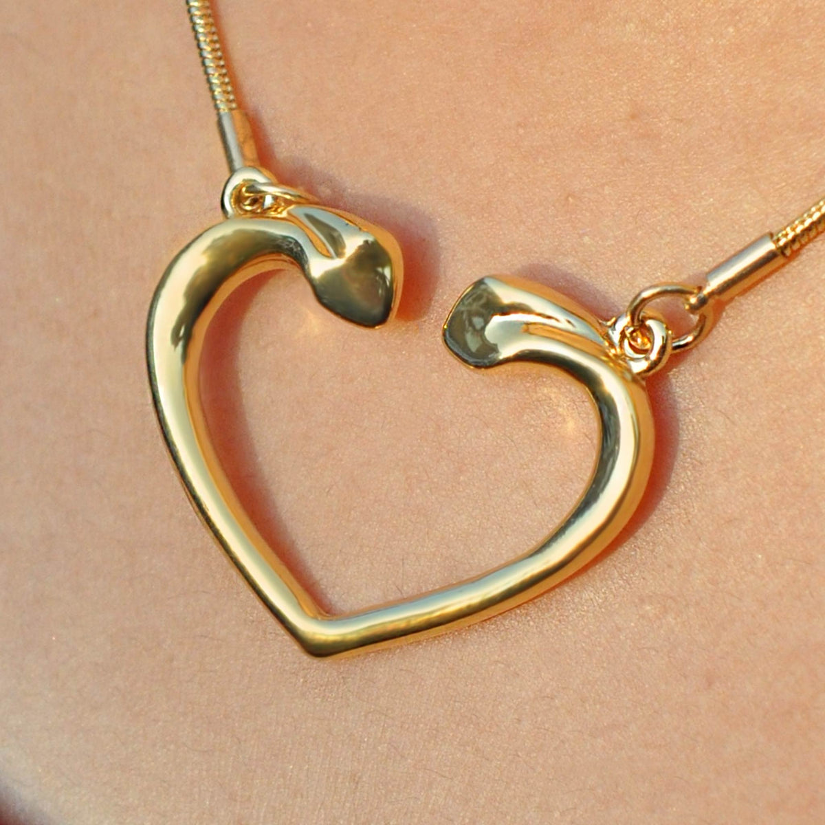 Alma Gold Heart Necklace