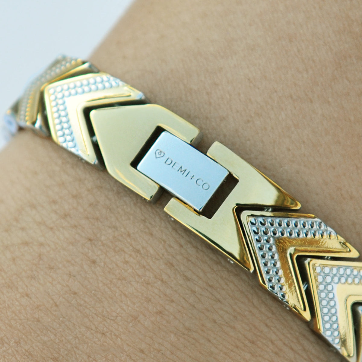 gold magnetic bracelet