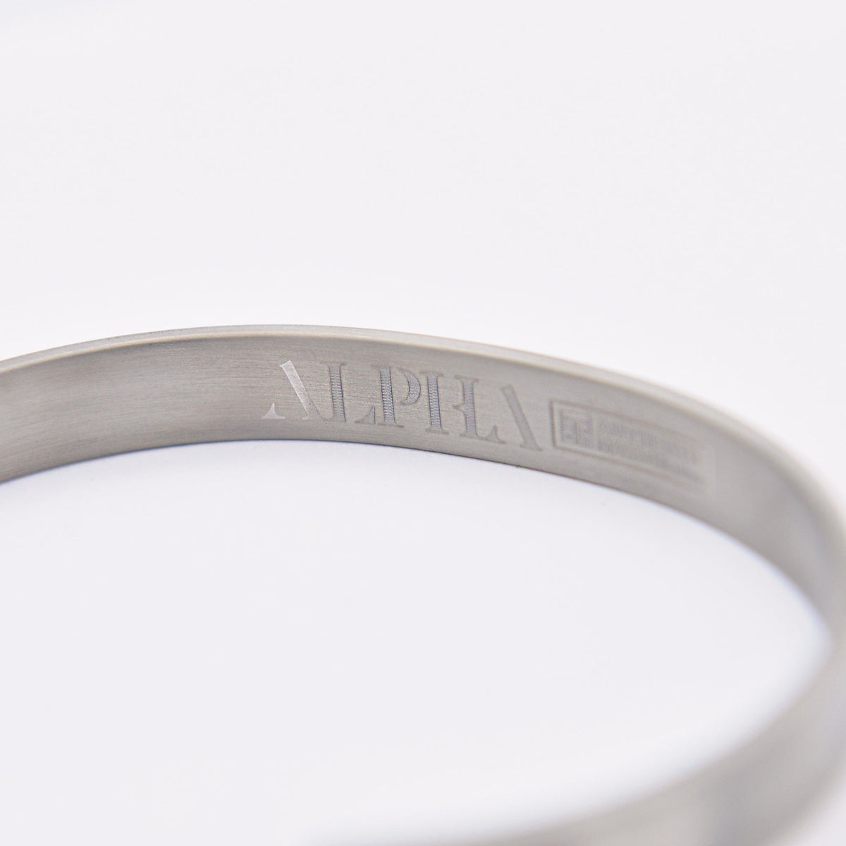 mens titanium bracelet