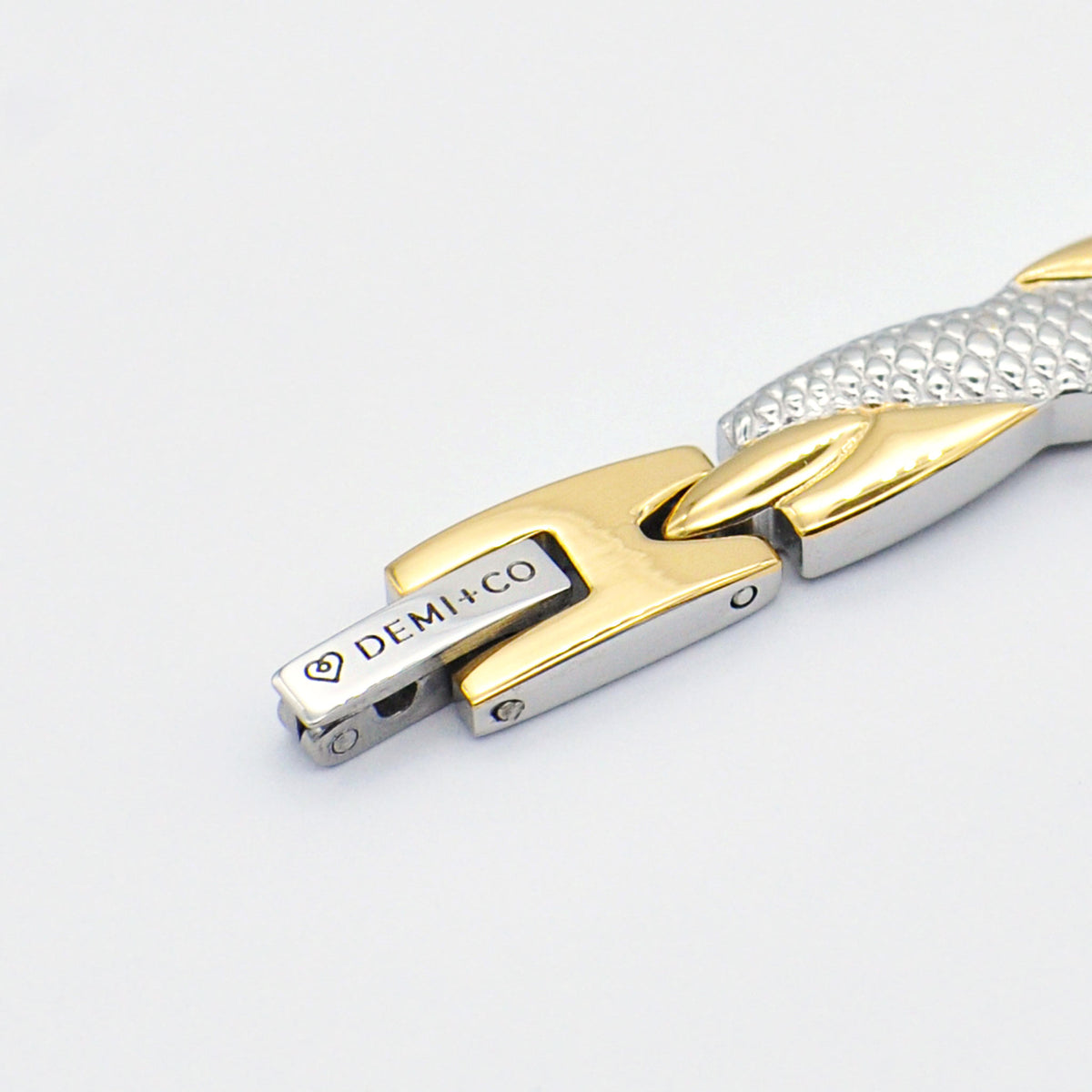 magnetic bracelet for ladies