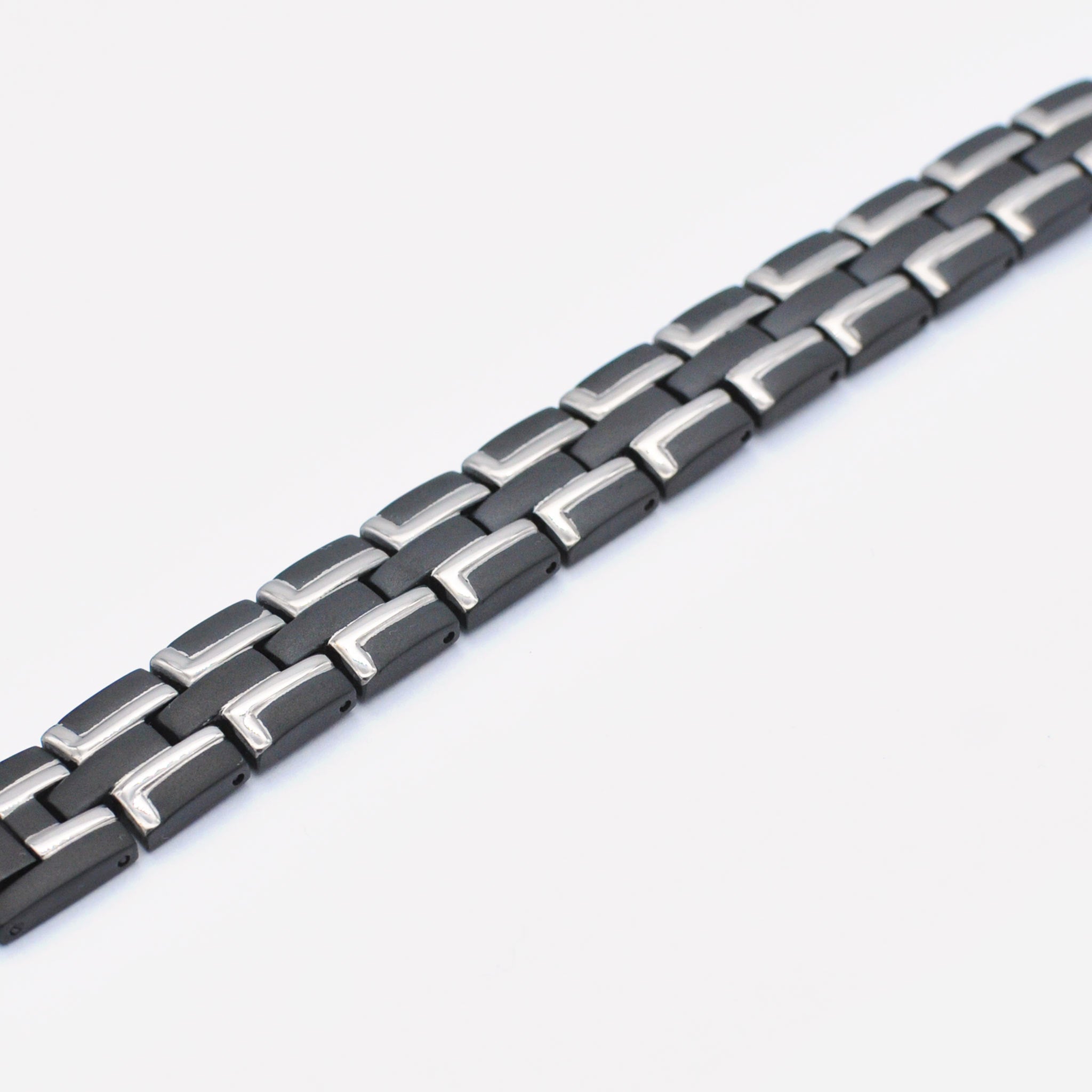 Finley titanium magnetic bracelet
