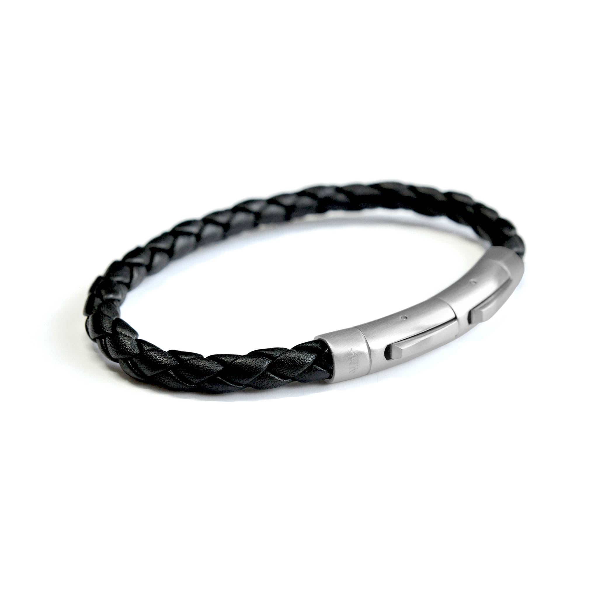 Phantom black leather stainless steel bracelet | ALPHA™ mens