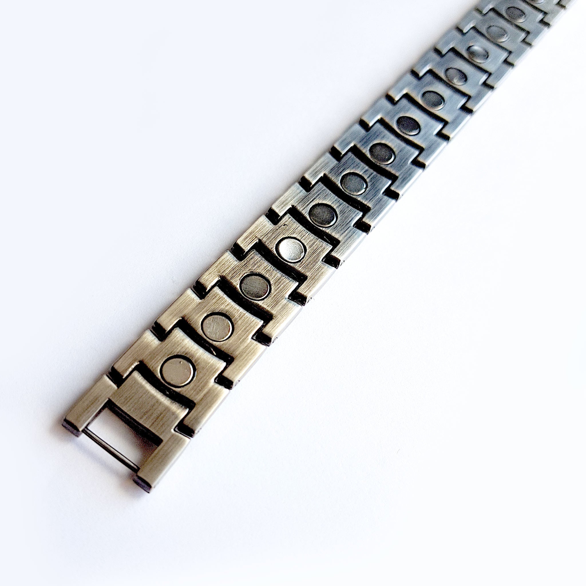 Bronn Magnetic Link Bracelet | ALPHA™ mens