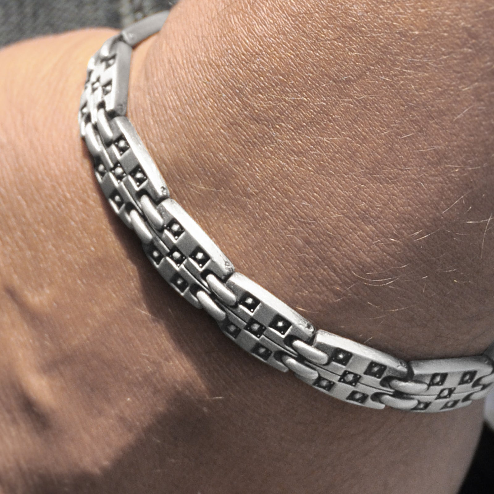 Copper magnetic link bracelet with silver plated finish