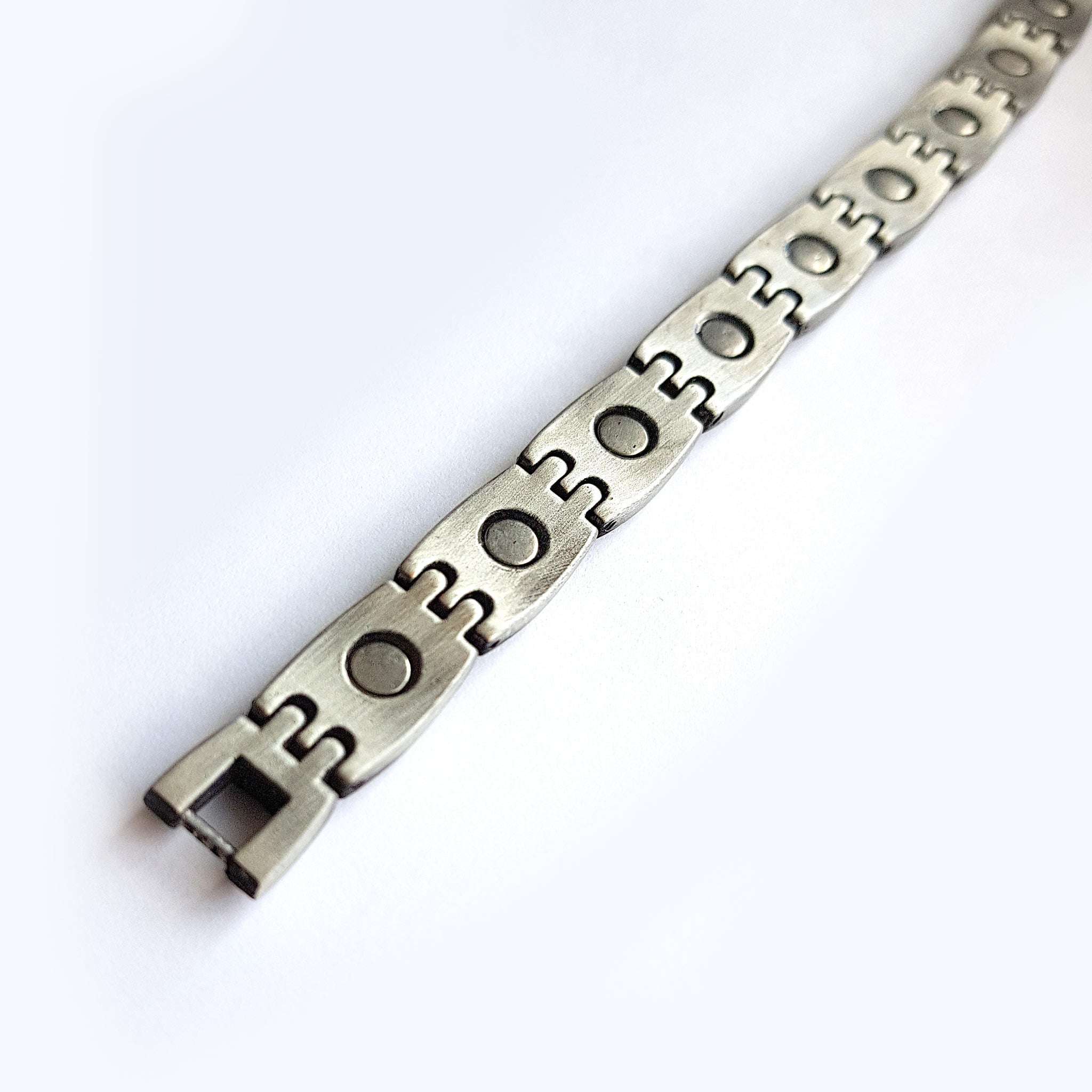 Drogo Magnetic Link Bracelet | ALPHA™ mens