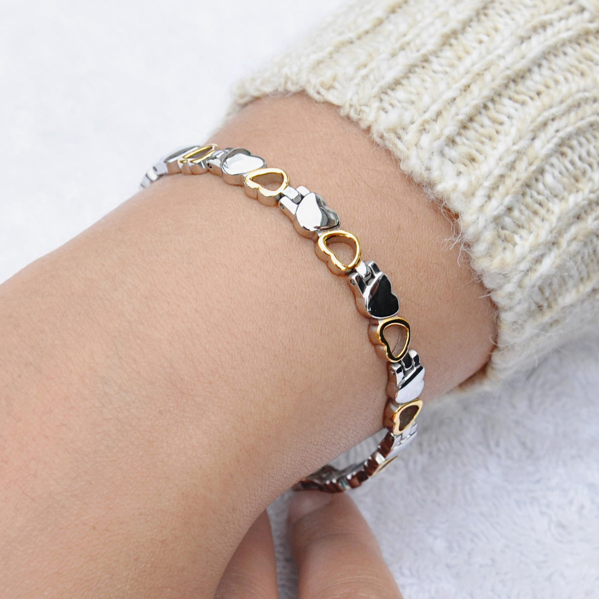 fcity.in - Fsf 2 Pcs Magnetic Heart Bracelet For Couple / Twinkling Unique