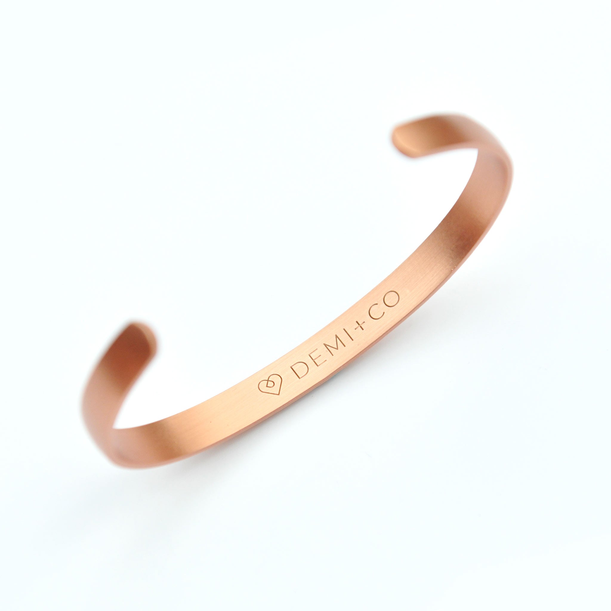 Muse copper bracelet with magnets