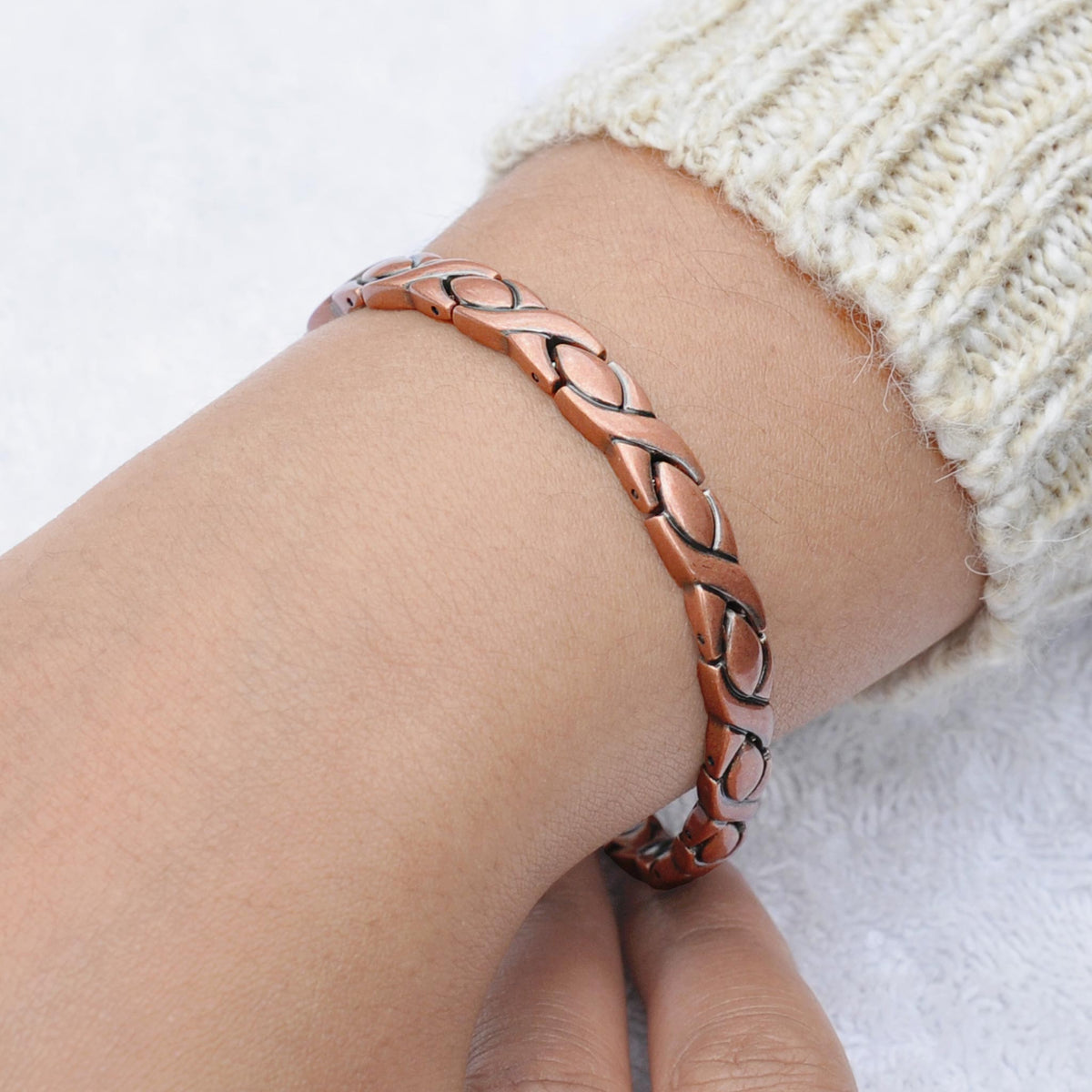 magnetic bracelet for ladies