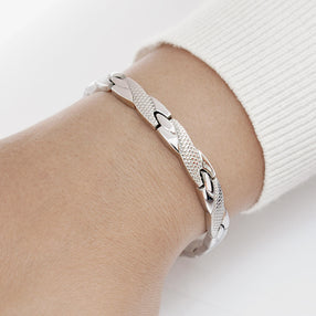 female magnetic bracelet in stainless steel