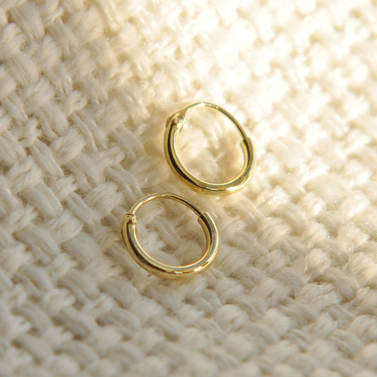 small 6mm gold hoop earrings